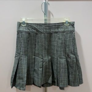 Plaid pleated mini skirt